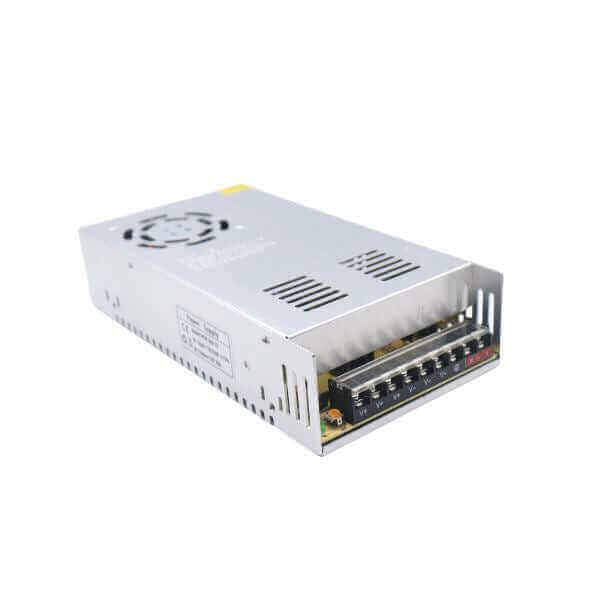 12V DC til 110 - 240V AC strømforsyning