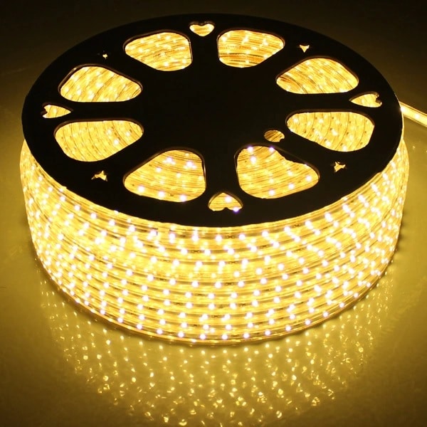 7x11mm Varmhvit SMD Strip Light 240V