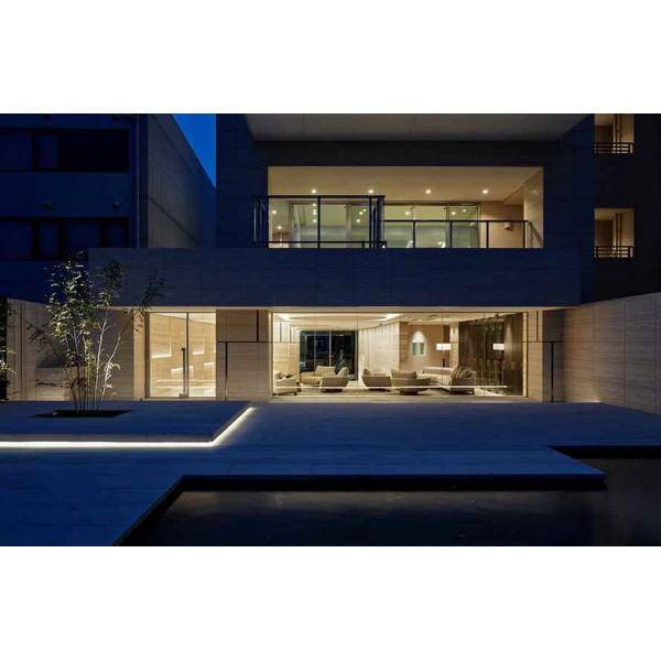 I LumoS 8x16mm BLÅ Fleksibel IP65 Dimbar Dobbeltsidig LED Neon Strip Light 12V DC 9W/m - Planet Neon